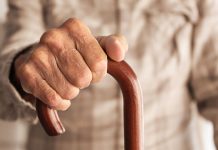 Jubilados protestan ante el PJF por pensiones