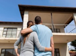 Para algunos compradores jóvenes, alquilar e invertir es mejor que comprar una vivienda