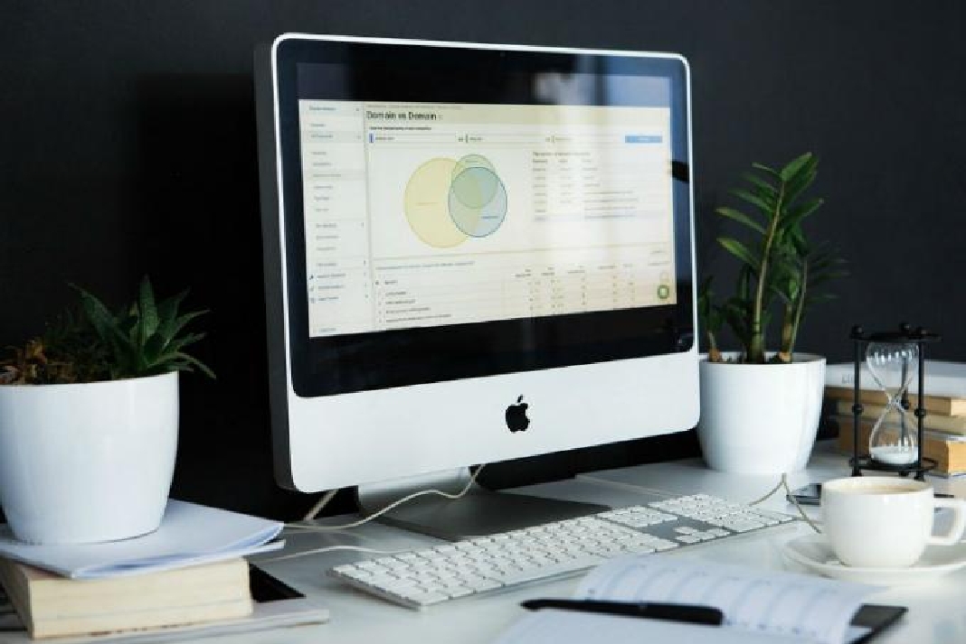 computadora- horarios laborales, Home office, Teletrabajo, estrés laboral, resize_39