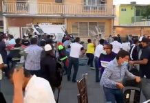 Golpes y sillazos panistas para elegir candidato en el Puerto de Veracruz