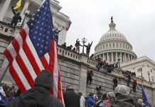 Involucrados en asalto al Capitolio de EU en 2021 exigen compensación