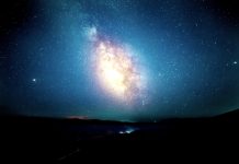 Fusión de galaxias crean uno de los objetos más brillantes del Universo