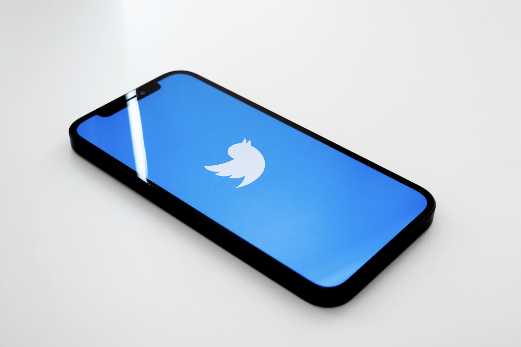 TWITTER