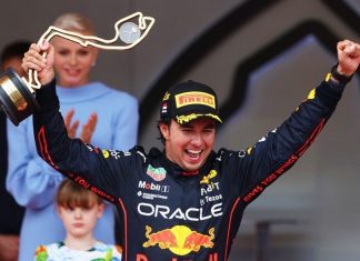 Checo Pérez y su maldición: está entre diez pilotos históricos de F1, pero no puede ser campeón
