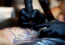 Los dibujos poéticos de García Lorca cobran vida a través de los tatuajes