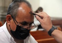 Inicia Cuaresma con imposición de ceniza