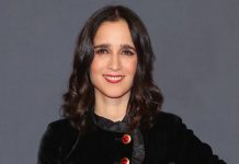 Julieta Venegas desactiva comentarios en YouTube por críticas a la canción ‘La niña futbolista’