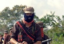 Líderes del EZLN participan en el inicio de actividades por su 32 aniversario