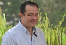 Américo regresaría por la alcaldía de Xalapa