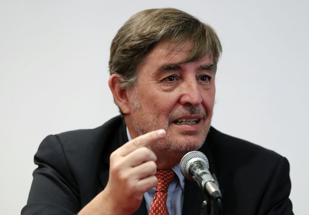 GarcÌa Montero: "Formar un nosotros no es imponerse al otro, sino reconocerse en el otro"