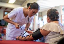 Con Jornada de Salud, se pone en funcionamiento consultorio móvil del DIF