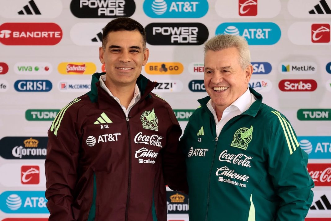 Rafa Marquez y Javir Aguirre