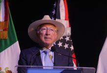 Ken Salazar buscó cuatro veces a López Obrador tras la captura del ‘Mayo’ Zambada