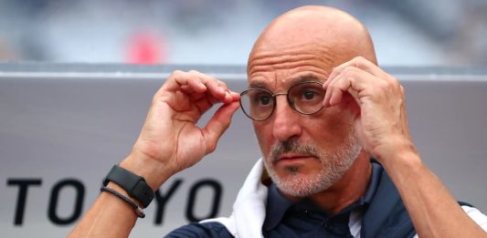 Luis de la Fuente renueva contrato con España hasta 2032