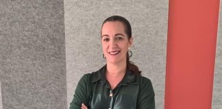 Mari Carmen Martorell transforma el dolor en poesía en su obra: “Vive, Ríe y Ama”