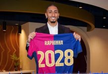 Raphinha firma extensión de contrato con el Barcelona hasta el 2028