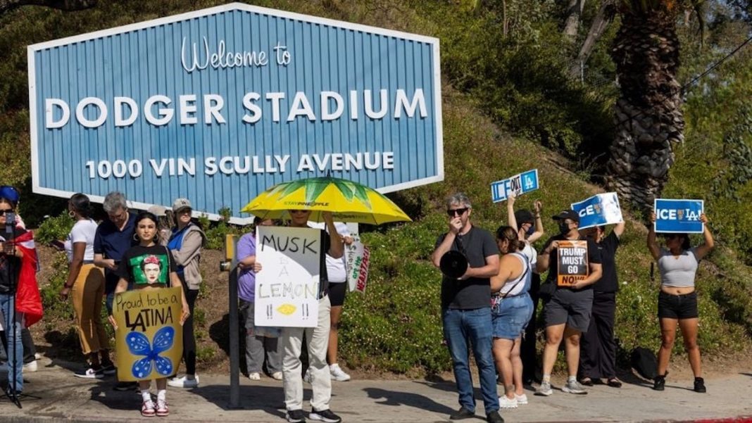 Dodgers Migrantes ICE