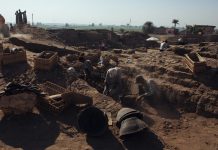 Hallan una ciudad egipcia perdida de 2,400 años
