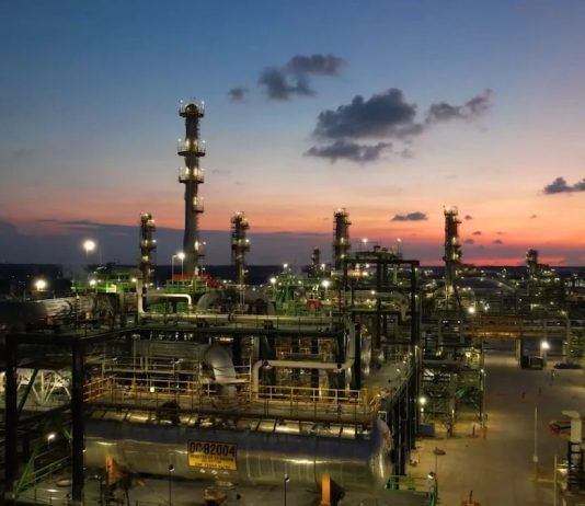 Dos Bocas, la megaobra de Nahle procesa cada vez menos petróleo