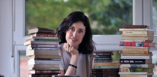 Irene Vallejo: La literatura sobrevive porque el ser humano está sediento de historias