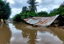 Lluvias inundan zona conurbada en Veracruz y dañan carreteras