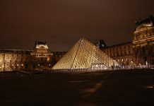 Museo de Louvre reabre la Galería Apolo nueve meses después del robo de joyas