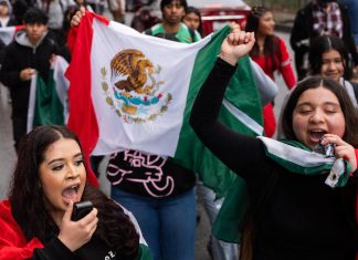 Infantino elogia a la afición mexicana por su pasión durante el Mundial