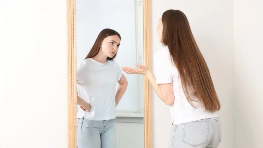 Psicópata Mujer Espejo