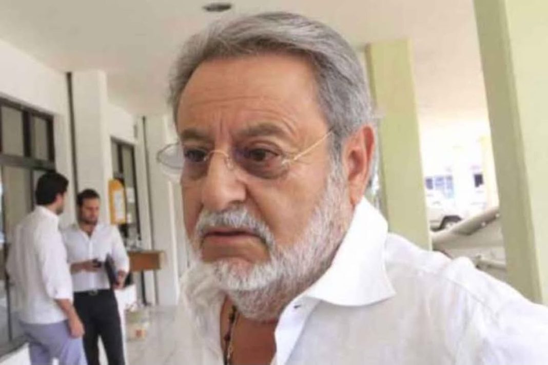 Tony Macías