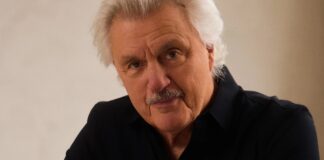 John Irving: “Estados Unidos ya no es una democracia, es un país autoritario”