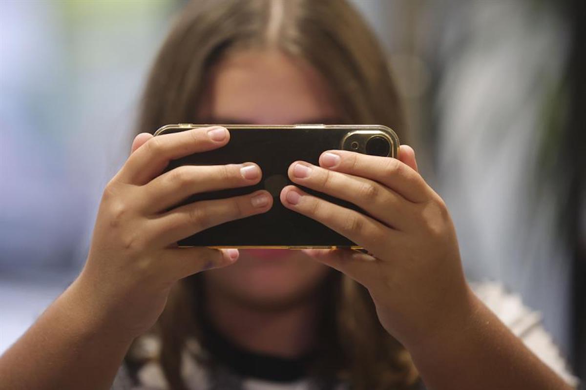 Movil Adolescente