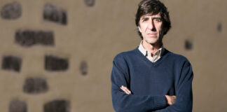 Benjamín Prado: “Me quedan muy bien las camisas de once varas”