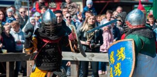 Combate medieval reúne a 30 países en Dinamarca