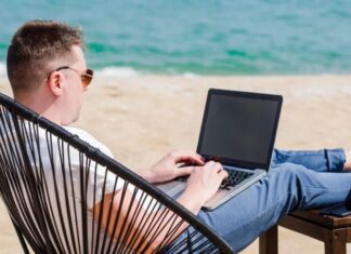 Solo 29% de trabajadores consigue desconectarse en vacaciones