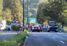 Caos en la Xalapa-Coatepec: exigen reparar vía a Pacho Viejo