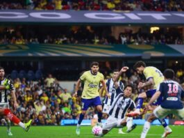 Aguafiestas en el Azteca: América empata con Rayados y recupera el liderato entre abucheos